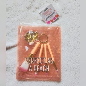 "JUSTICE"Perfect As A Peach Girls Cosmetic Brush Set 5 Piece